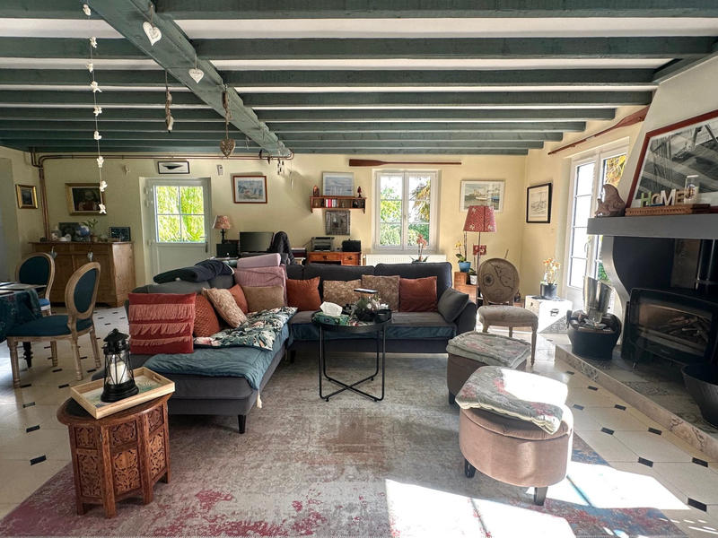 Maison - 180 m² - 9 pièces