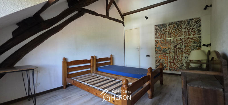 Maison - 201 m² - 7 pièces