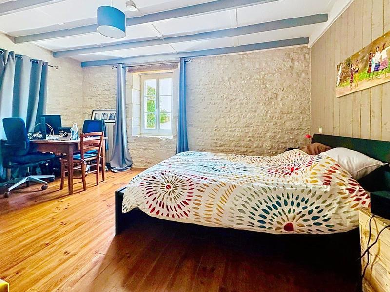 Maison - 210 m² - 5 pièces