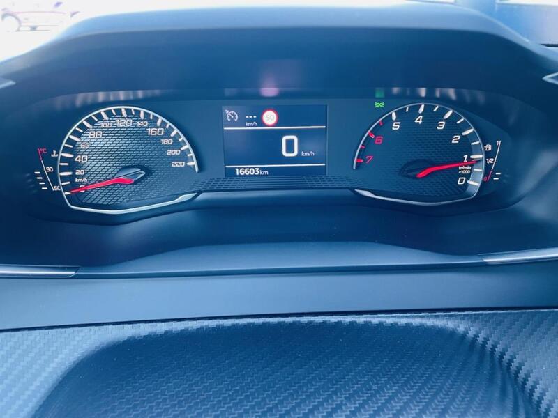 Peugeot 208 II PureTech 100 s&amp;S Active