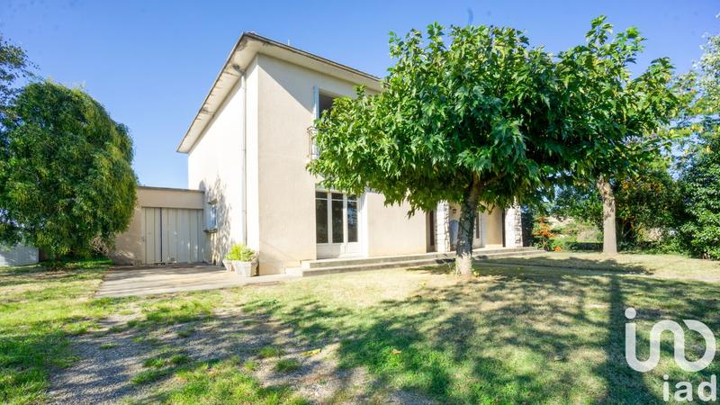 Maison - 260 m² - 9 pièces