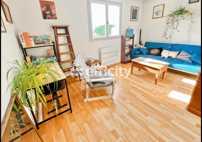 Maison - 160 m² - 5 pièces