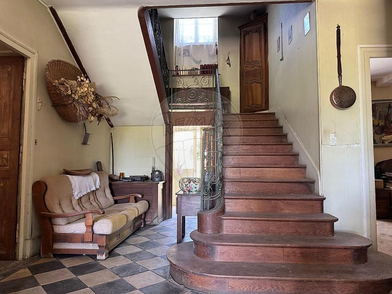 Maison bourgeoise - 379 m² - 11 pièces