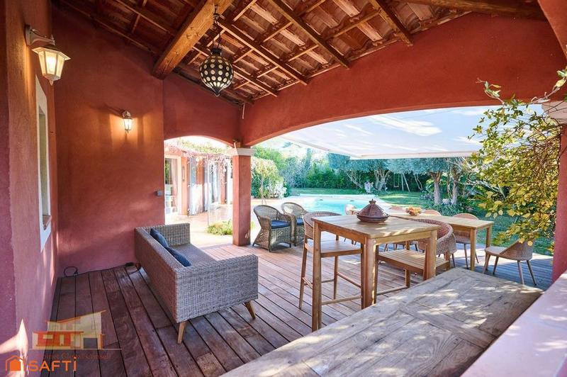 Maison - 171 m² - 5 pièces