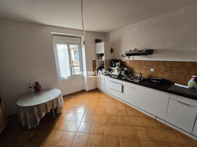 Maison - 111 m² - 5 pièces