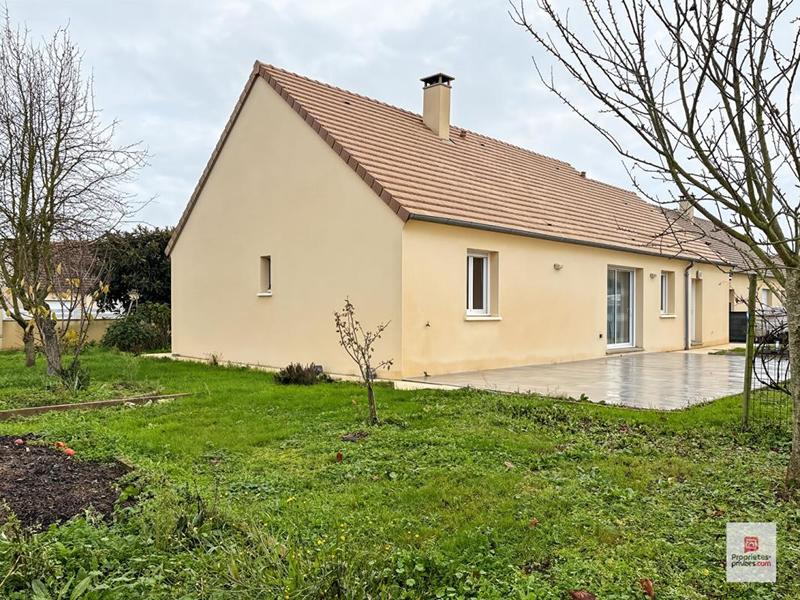 Maison - 90 m² - 5 pièces