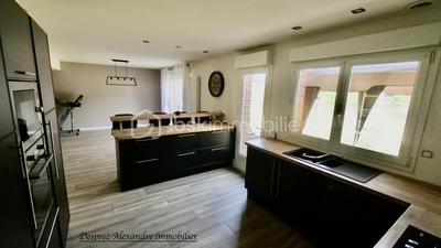 Maison - 158 m² - 5 pièces