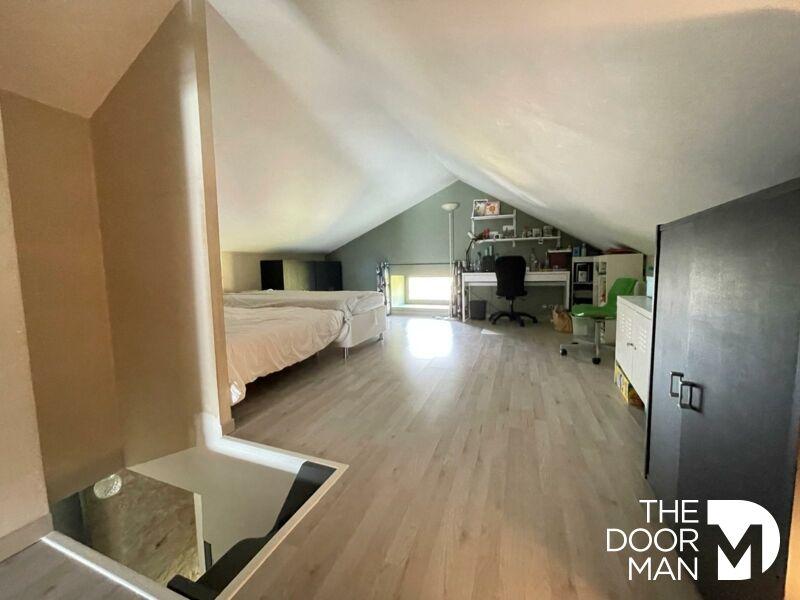 Propriété - 104 m² - 8 pièces