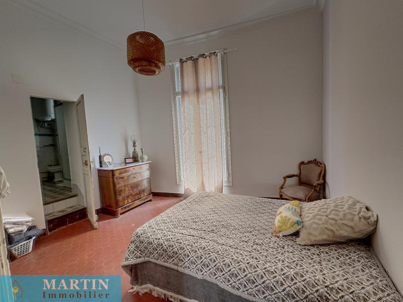 Maison - 250 m² - 9 pièces