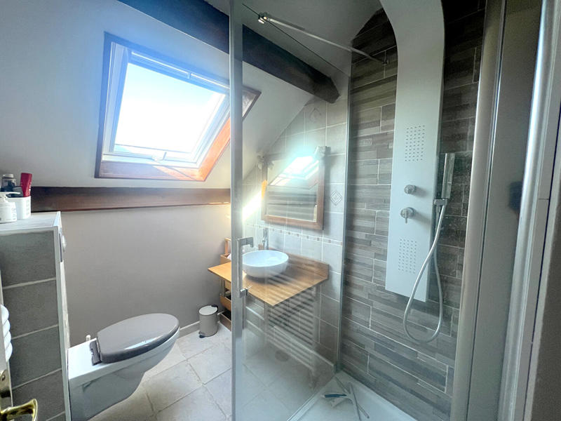 Maison - 127 m² - 7 pièces