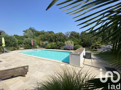 Maison - 328 m² - 11 pièces