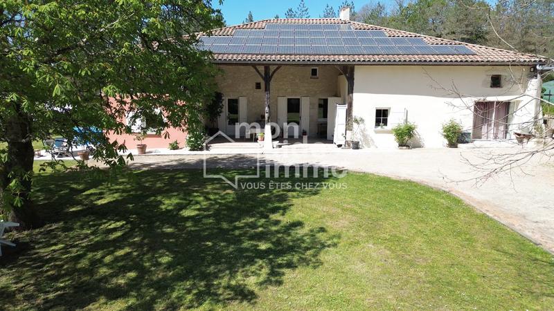 Maison ancienne - 280 m² - 8 pièces