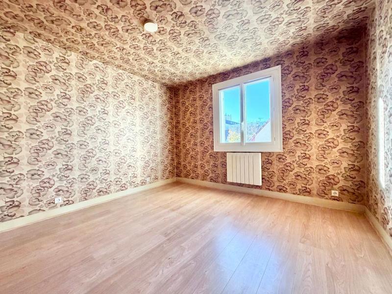 Maison - 95 m² - 5 pièces