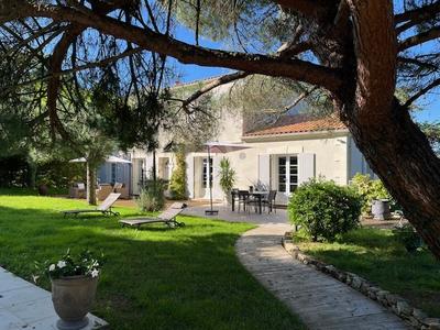 Maison d'architecte - 192 m² - 6 pièces