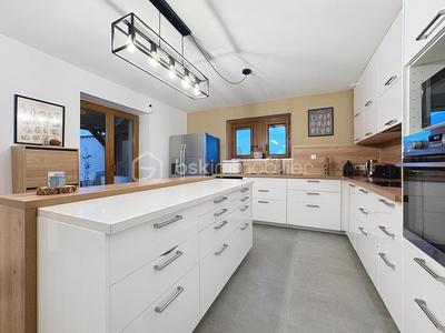 Maison - 132 m² - 4 pièces