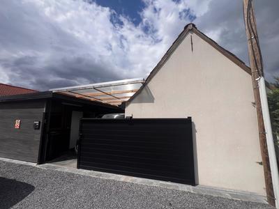 Local commercial - 200 m² - 3 pièces