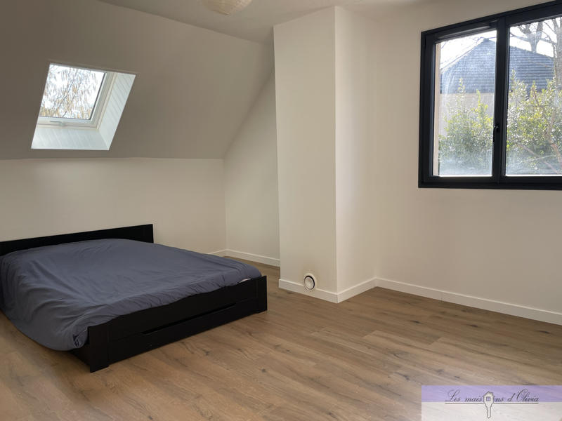 Maison - 195 m² - 7 pièces