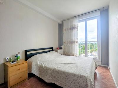 Appartement - 76 m² - 4 pièces