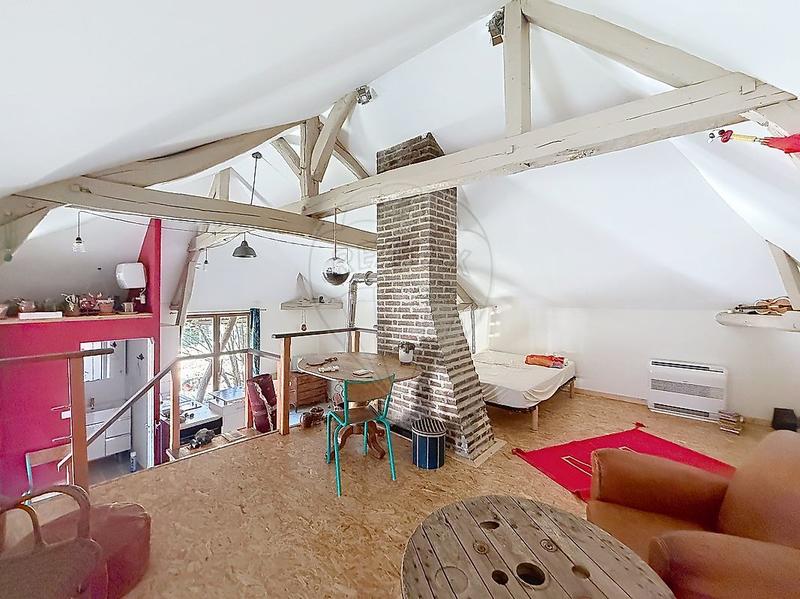 Maison - 445 m² - 8 pièces