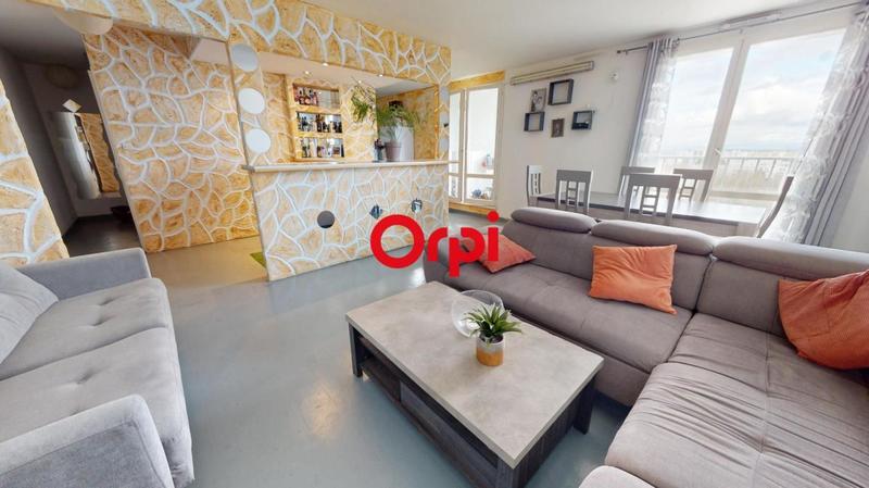 Appartement - 90 m² - 4 pièces