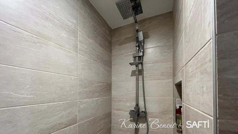 Maison - 171 m² - 7 pièces