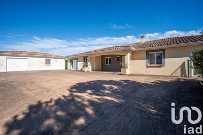 Maison - 238 m² - 7 pièces