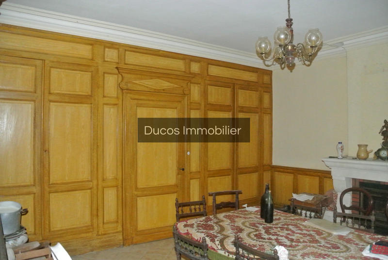 Maison - 360 m² - 8 pièces