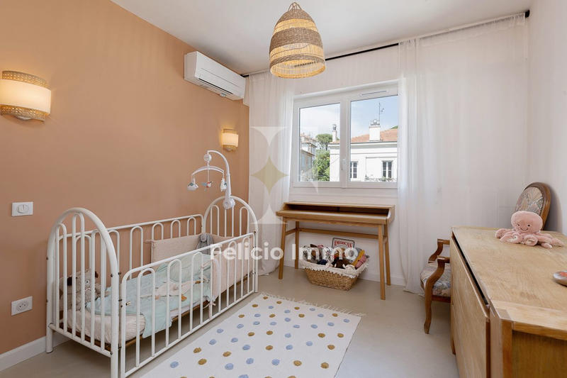 Appartement - 81 m² - 4 pièces