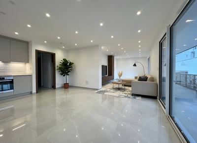 Appartement - 105 m² - 4 pièces