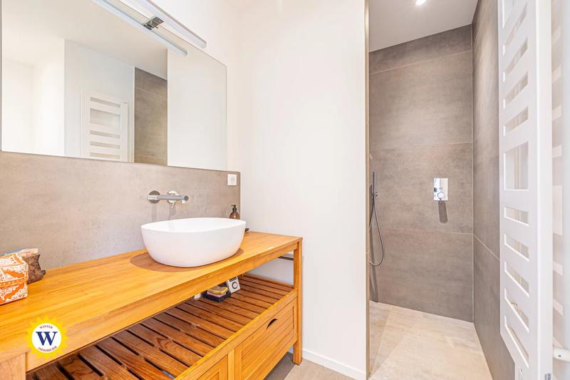 Maison - 194 m² - 5 pièces