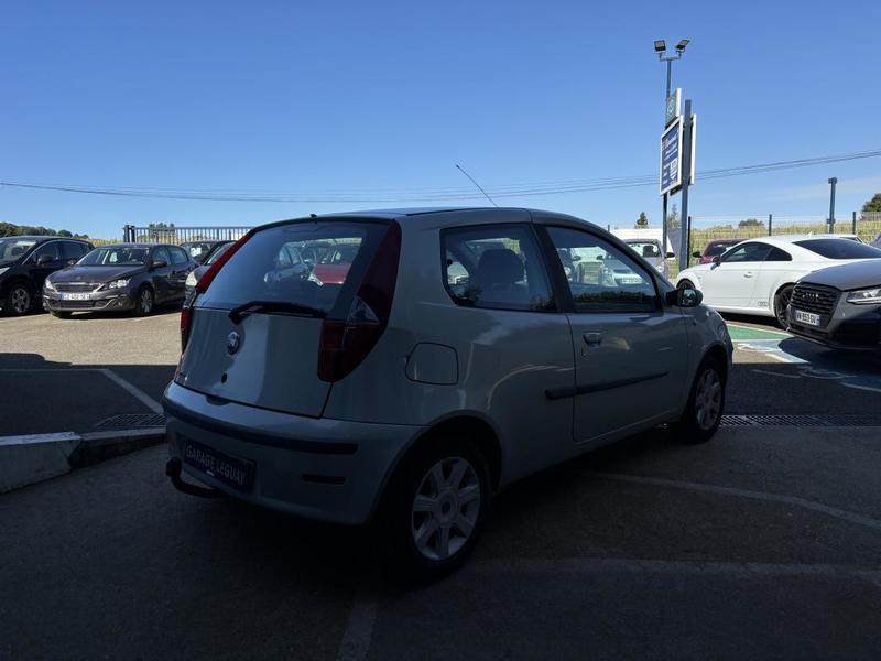 Fiat Punto 1.2 16v 80cv Emotion + Attelage