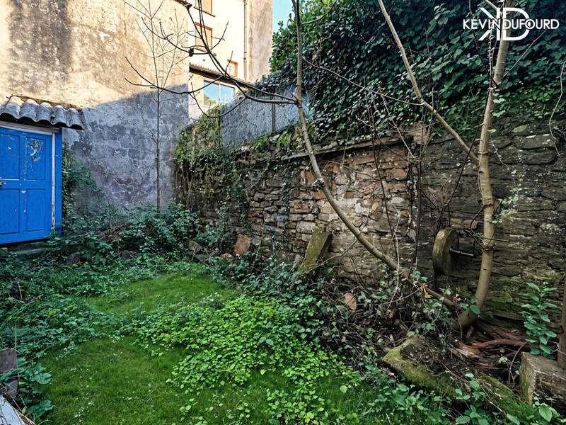 Maison - 300 m² - 10 pièces