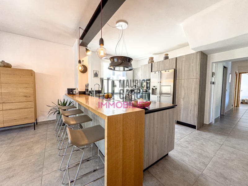 Maison - 190 m² - 6 pièces