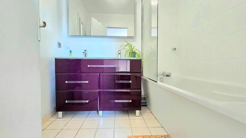 Maison traditionnelle - 163 m² - 7 pièces