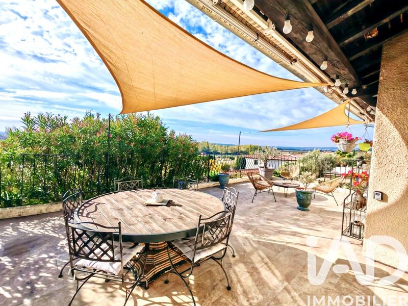 Maison - 185 m² - 5 pièces