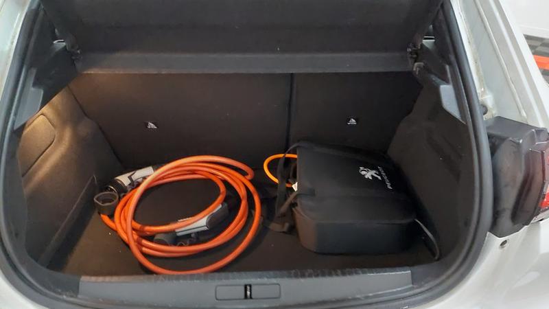 Peugeot 208 Electrique 50 kwh 136 active business