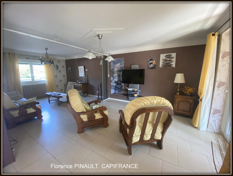 Maison - 158 m² - 8 pièces