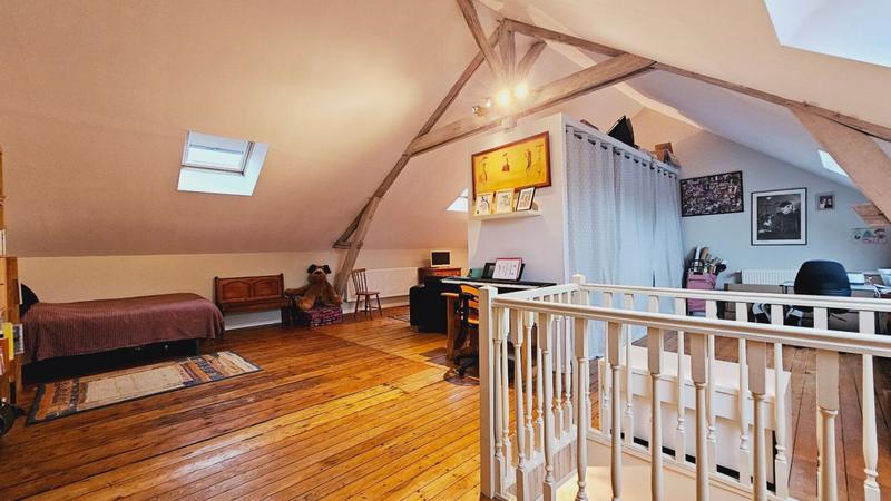 Maison - 163 m² - 5 pièces