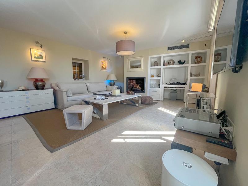 Appartement - 80 m² - 3 pièces