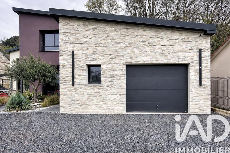 Maison - 163 m² - 5 pièces