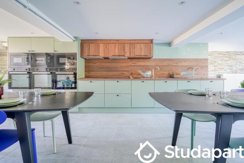 Chambre - 14 m² - 1 pièce