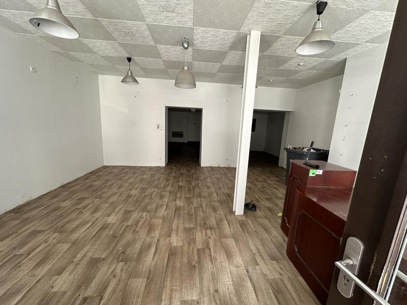 Local commercial - 102 m²