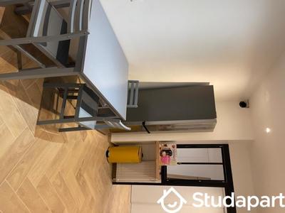 Chambre - 12 m² - 1 pièce