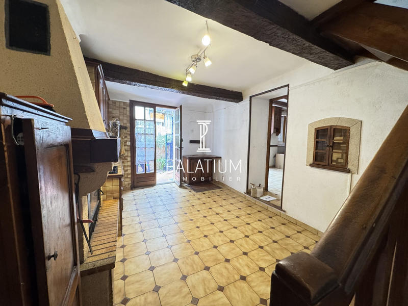 Maison traditionnelle - 98 m² - 6 pièces