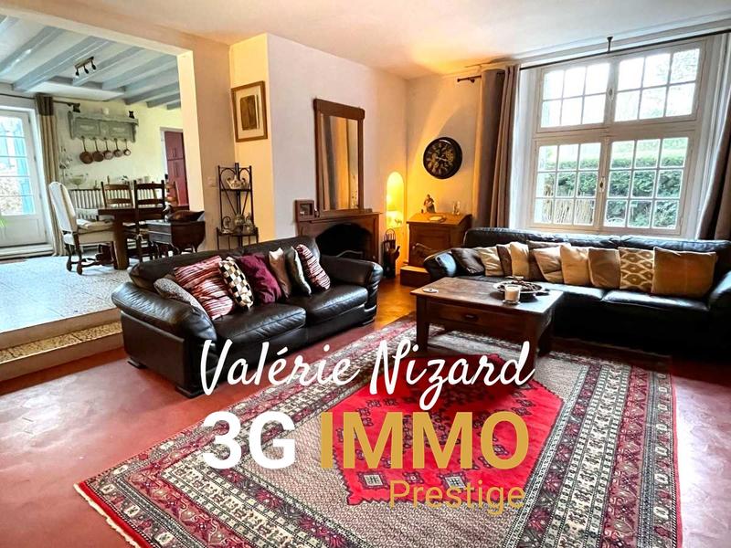 Villa - 231 m² - 10 pièces