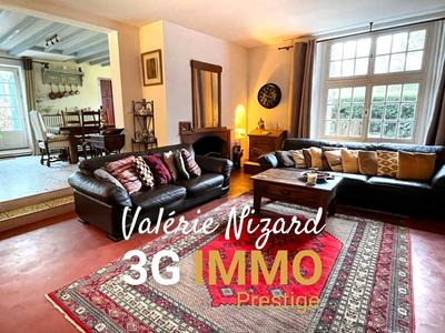 Villa - 231 m² - 10 pièces