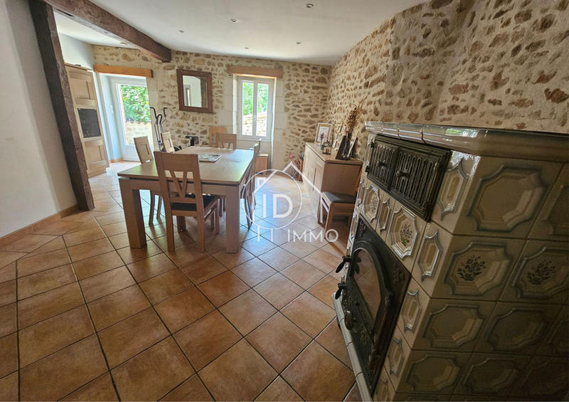 Propriété - 158 m² - 5 pièces