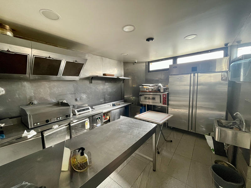 Local commercial - 66 m²