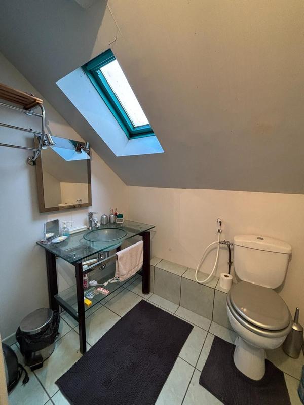 Maison - 123 m² - 9 pièces