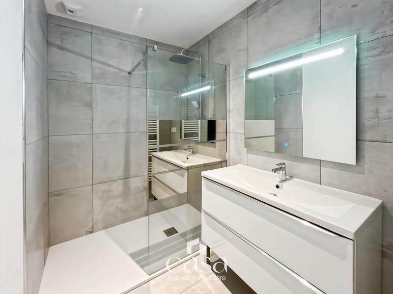 Maison contemporaine - 165 m² - 7 pièces